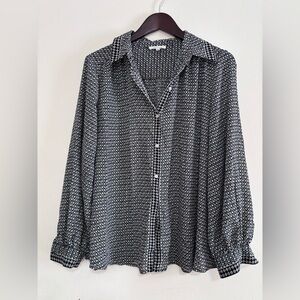 Max Studio Black and White Blouse
